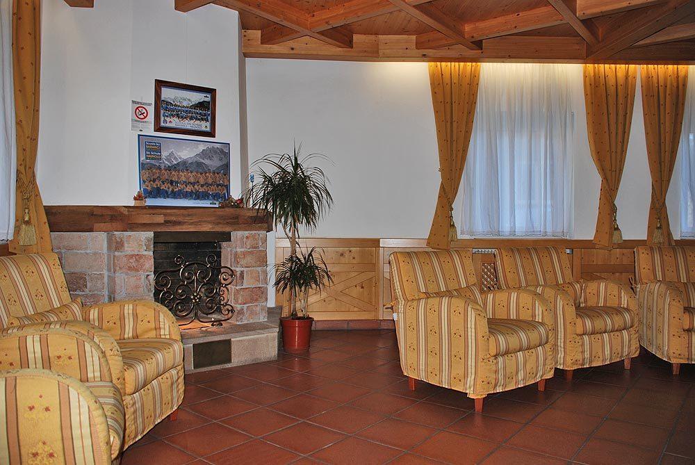 Hotel Capriolo San Candido Exterior photo